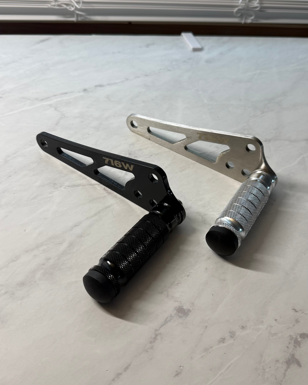 Altis Delta Shift Lock